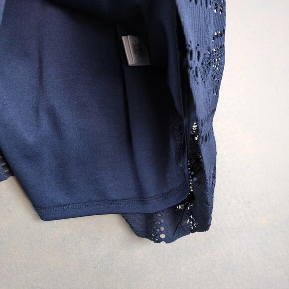 Roz & Ali Navy Cut-Out Lace Overlay Shift Dress Sz 14 Woman Rhinestone Neckline - Picture 8 of 10